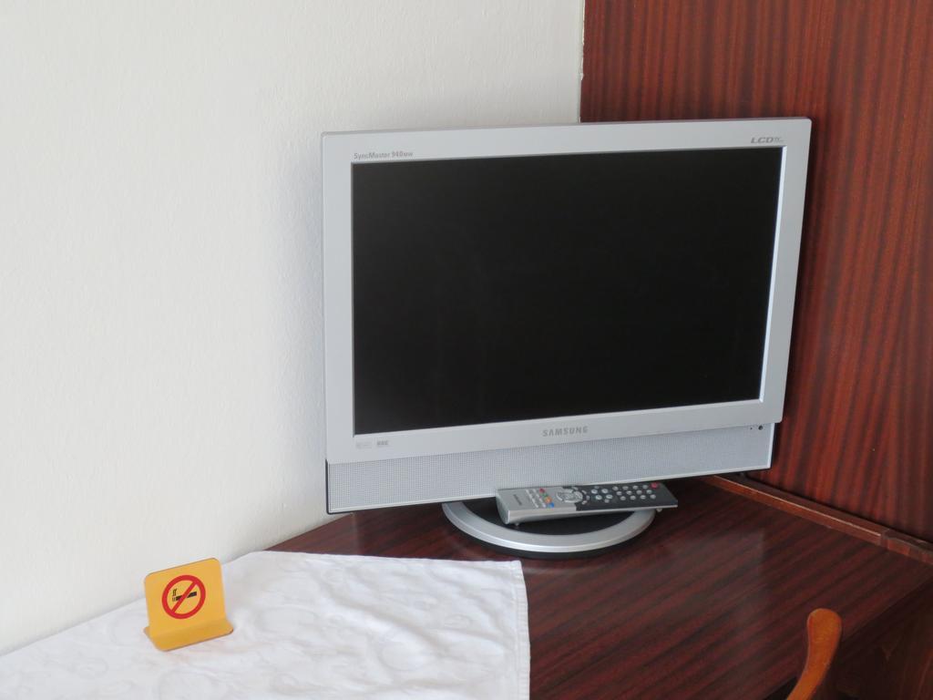 Hotel Zur Post Illmitz Ruang foto